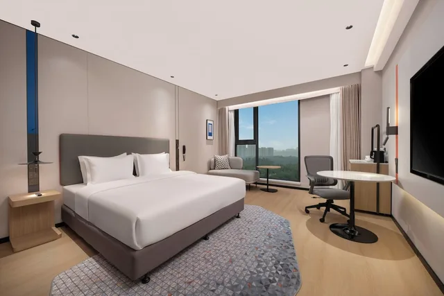 غرفة قياسية بسرير كينج، Holiday Inn Express Gongyi City Center by IHG 2/6