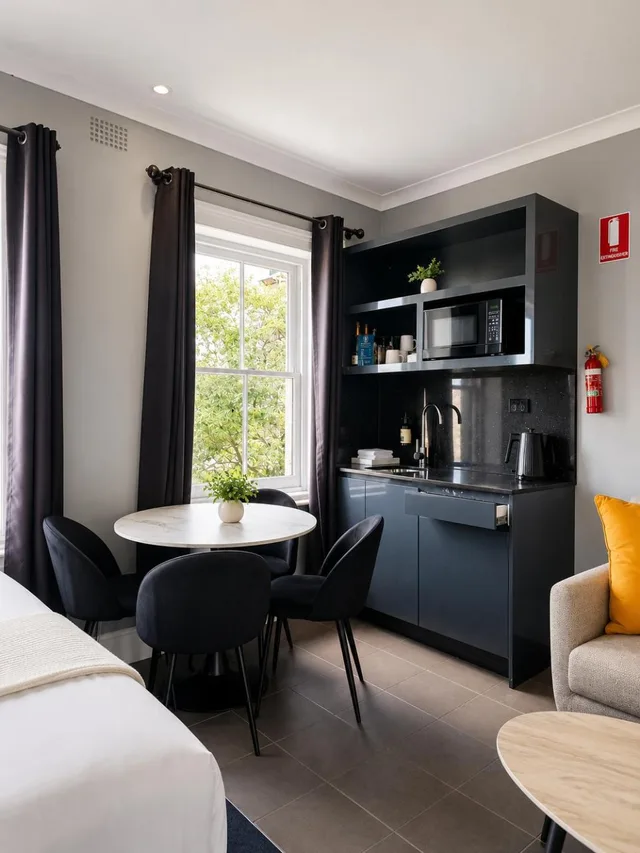 غرفة عائلية بسرير مزدوج وسريرين منفصلين بحمام مشترك، Bayswater Boutique Lodge 7/7