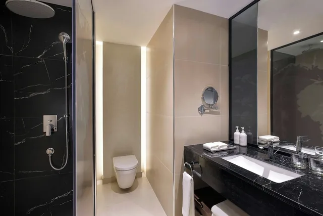 Deluxe, King Bed, Skyline View، Hotel Local Dubai at Jumeirah Village Triangle by the First Collection 5/9