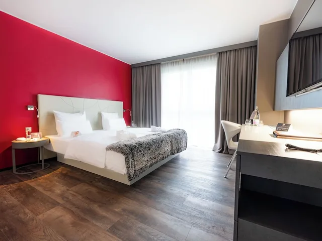جناح بريميوم بسرير كينج مع أريكة، HOTEL CITY MARIBOR 1/10