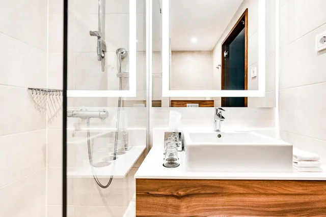 غرفة قياسية بسريرين منفصلين، Courtyard By Marriott Tampere City 4/5