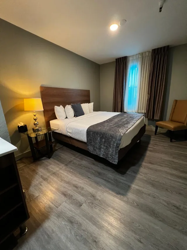 غرفة بسرير كينج لذوي الإعاقة، Urban Boutique Hotel 5/10