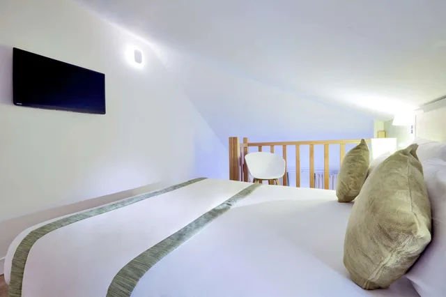 غرفة سوبيريور بسرير مزدوج وسرير فردي، Kyriad Paris 18 - Porte De Clignancourt - Montmartre 3/10