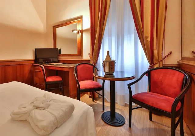 Standard, Triple, 1 Queen and 1 Single Bed, Smoking, Best Western Hotel Moderno Verdi 10/10
