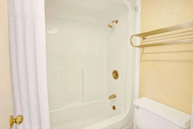 جناح تنفيذي بسرير كينج، Travelodge by Wyndham Sellersburg / Louisville North 6/6
