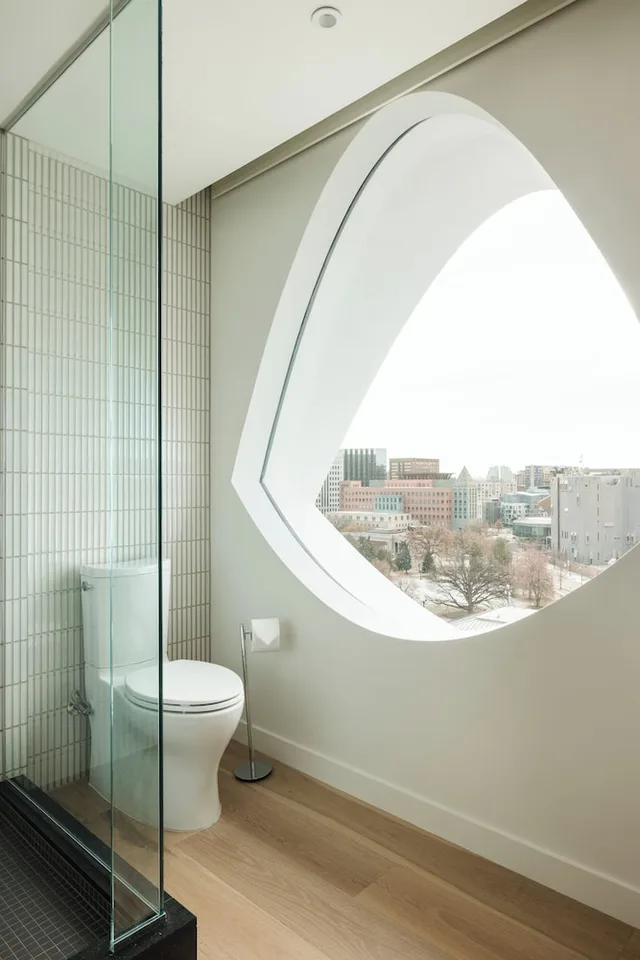 غرفة بسريرين كوين لذوي الإعاقة، Populus Hotel 4/4