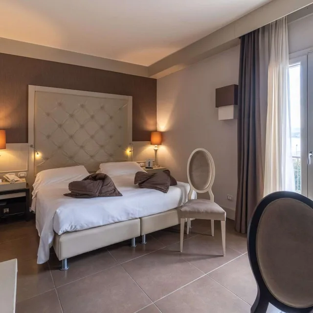 غرفة بسرير كينج بشرفة، Best Western Plus Hotel Perla Del Porto 4/10