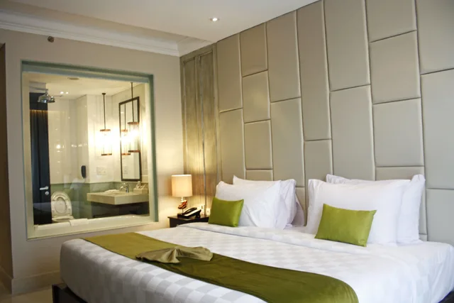 غرفة ديلوكس بسريرين منفصلين بشرفة، Jambuluwuk Oceano Seminyak Hotel 1/10