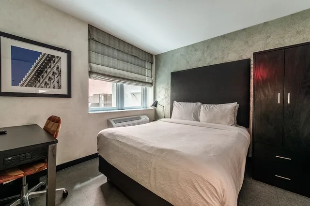 Room, Queen Bed, The Solita Soho Hotel An Ascend Hotel Collection Member 2/9