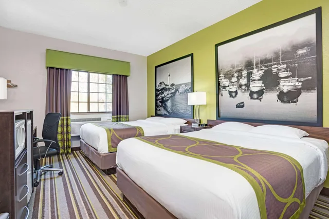 Room, 2 Queen Beds, The Freeport Hotel Ascend Hotel Collection 1/5