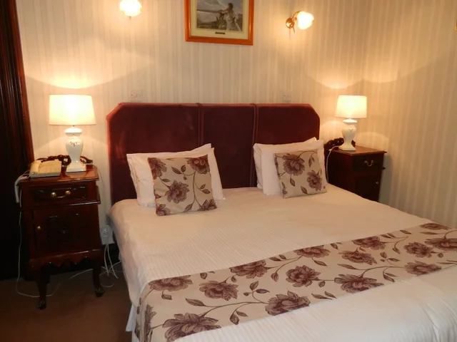 غرفة قياسية بسرير مزدوج، Morangie Hotel 2/3