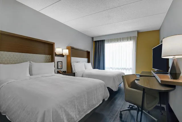 غرفة بسريرين كوين لذوي الإعاقة، HOLIDAY INN PHILADELPHIA-CHERRY HILL 5/6