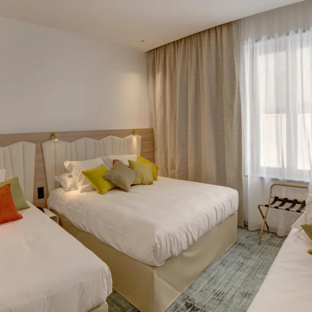 غرفة عائلية ثلاثية، Best Western Plus Hotel Comedie Saint-Roch 1/10