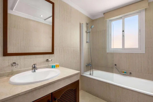 One Bedroom Suite 2+1، Wyndham Grand Costa del Sol 10/10