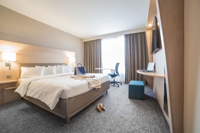 غرفة سوبيريور بسرير كينج، Courtyard Marriott Paris La Defense West Colombes 4/6
