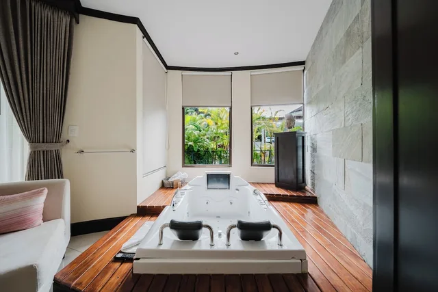 Junior Suite, King Bed, Volcano View، Royal Corin Thermal Water Spa and Resort 10/10