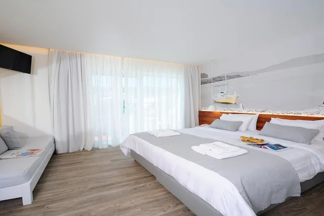 Superior, Double or Twin Bed, Land View, Atrium Ambiance Hotel 1/7