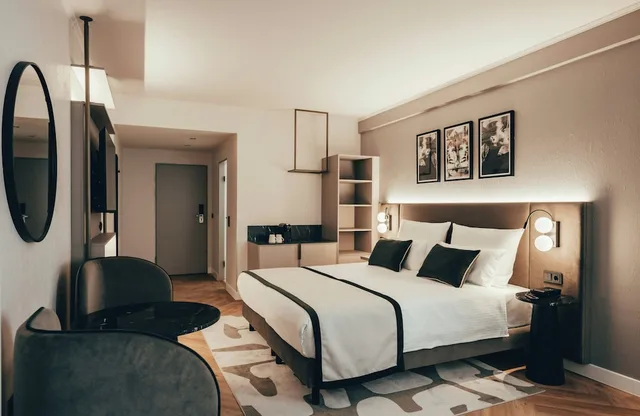 Family, Double Bed, Leonardo Hotel Koln 4/7