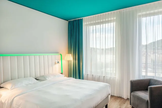 غرفة سوبيريور بسرير كينج في طابق مرتفع، Park Inn By Radisson Stuttgart 1/10