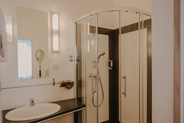 غرفة اقتصادية ثلاثية، Boutiquehotel Stadthalle 3/3