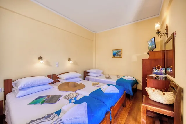 غرفة ثلاثية بسرير مزدوج وسرير فردي، Sunset Hotel Corfu 8/10