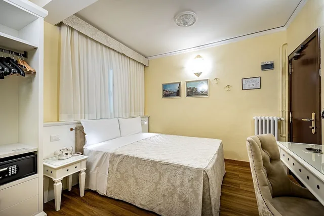 غرفة أساسية بسرير كوين، Hotel Alessandra 4/9