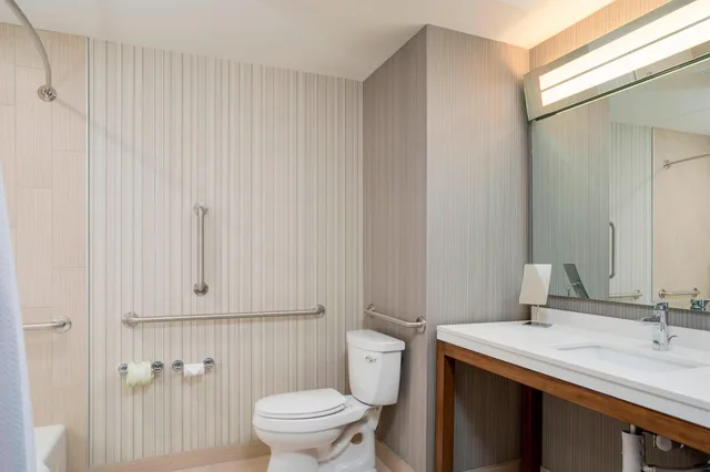 استوديو بسريرين كوين، Courtyard by Marriott Niagara Falls, USA 10/10