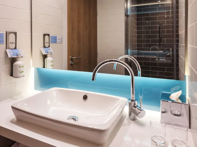 غرفة قياسية بسرير كينج، Holiday Inn Express Nice - Grand Arenas 8/10