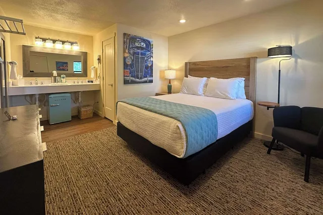 Room, Queen Bed, Rodeway Inn and Suites Downtowner Rte 66 1/1