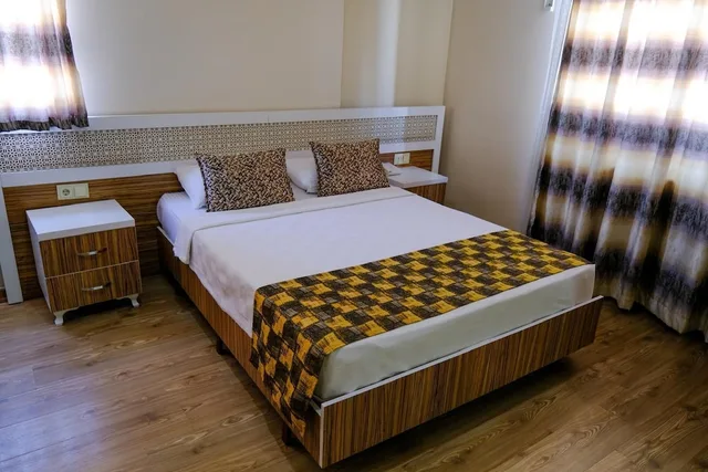 غرفة بسرير كينج، Grand Gulizar Otel 2/7