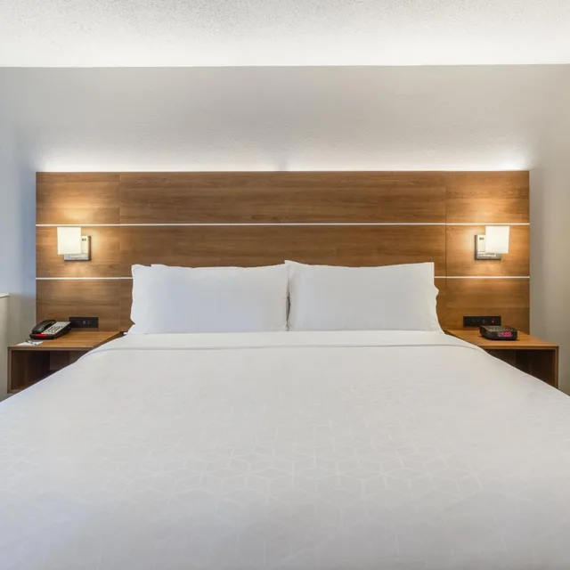 جناح استوديو بسرير كينج لذوي الإعاقة، Holiday Inn Express Hotel & Suites O'fallon/Shiloh 2/2