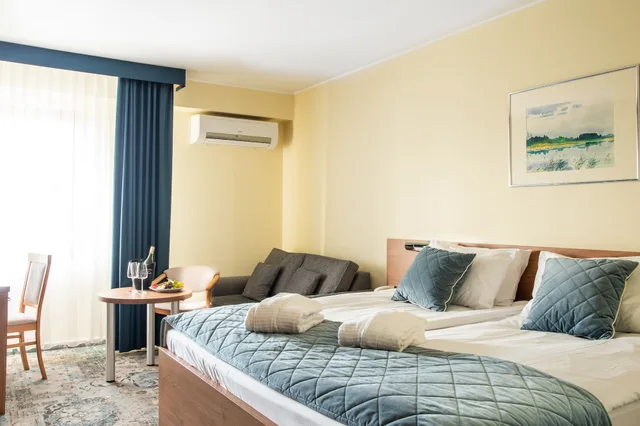 Superior, Twin Beds, Sofa, Mragowo Resort And Spa 2/4