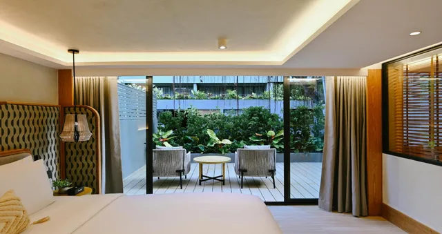 جناح ديلوكس بسرير كينج بشرفة، Ad Lib Hotel Bangkok 3/3