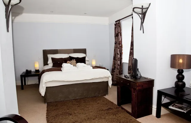 Superior, King Bed, 3 Bathrooms, Large، The Charles Bathurst Inn 3/3