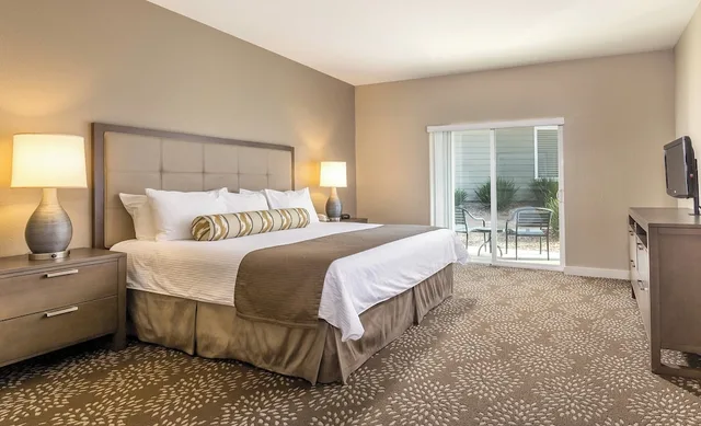 3 Bedrooms, Deluxe, Apartment, King Bed, Murphy Bed, Queen and Twin Beds، Worldmark Windsor 7/10