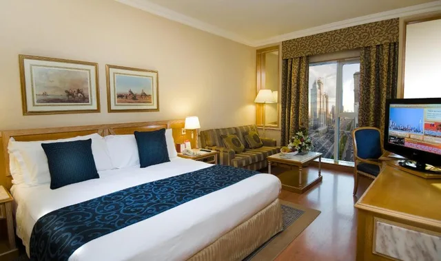 Junior Suite, Sheikh Zayed View، Millennium Plaza Downtown Suites 1/2