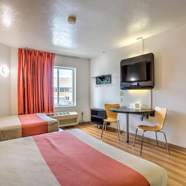غرفة رباعية، Motel6 Bozeman, MT 6/7