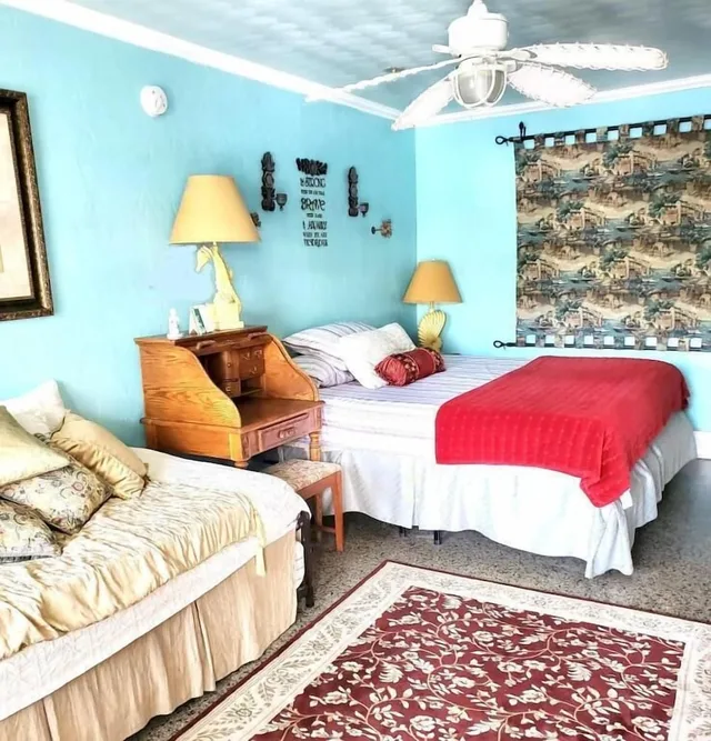 غرفة بسرير كينج، Shamrock Cove Inn 4/9