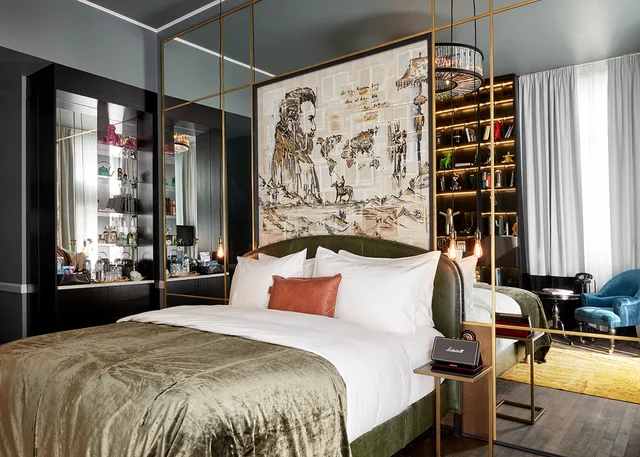 Junior Suite, Sir Savigny Hotel, part of Sircle Collection 1/2