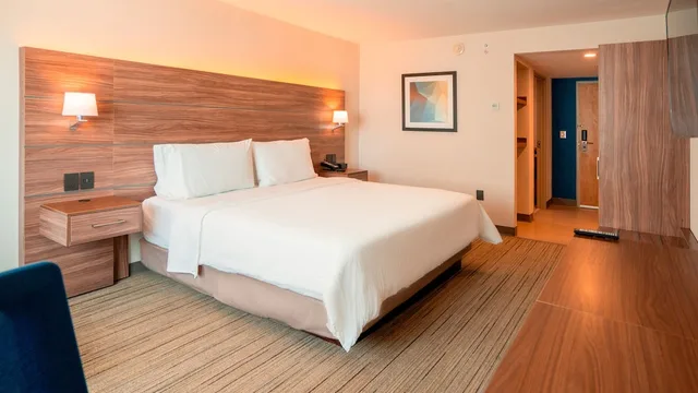 غرفة قياسية بسرير كينج لذوي الإعاقة، Holiday Inn Express Hotel & Suites Cd. Juarez - Las Misiones 2/10