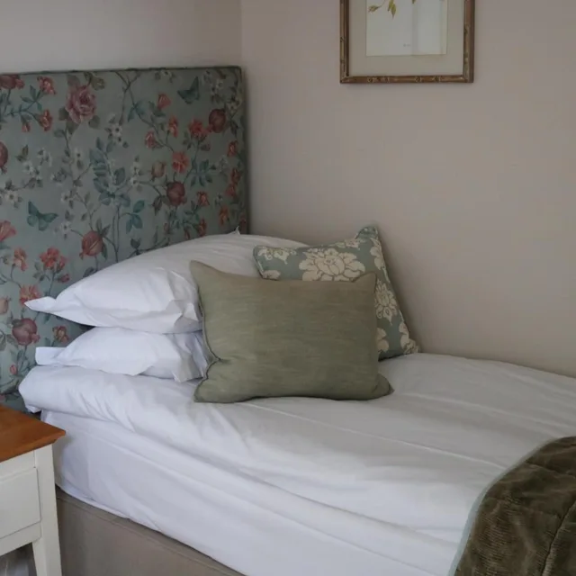 Room, Single, Bartley Lodge Hotel 4/6