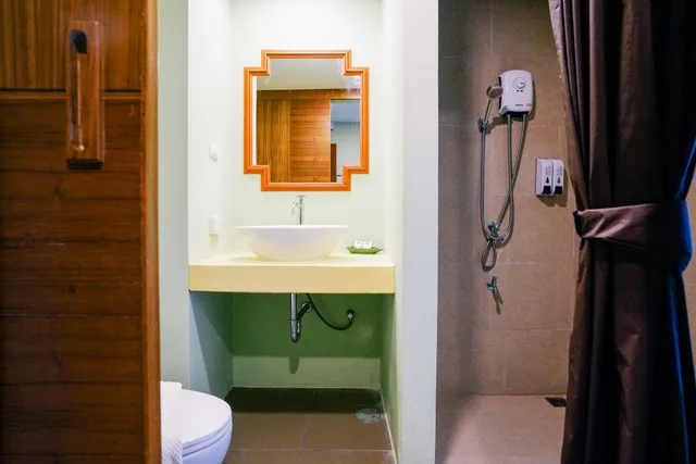 Signature, Pine, King Bed، ROYAL PINEAPPLE HOTEL a welcome to wealth and good fortune 10/10