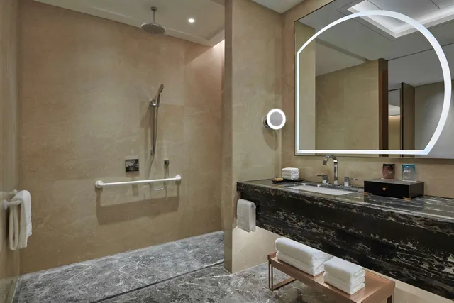 غرفة بسرير كينج لذوي الإعاقة، Hilton Yancheng 1/1