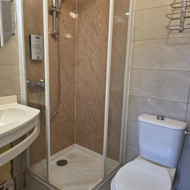 غرفة بسريرين منفصلين، KYRIAD CHANTILLY 8/10