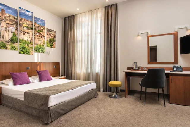 غرفة مفردة، Forum Hotel 1/3