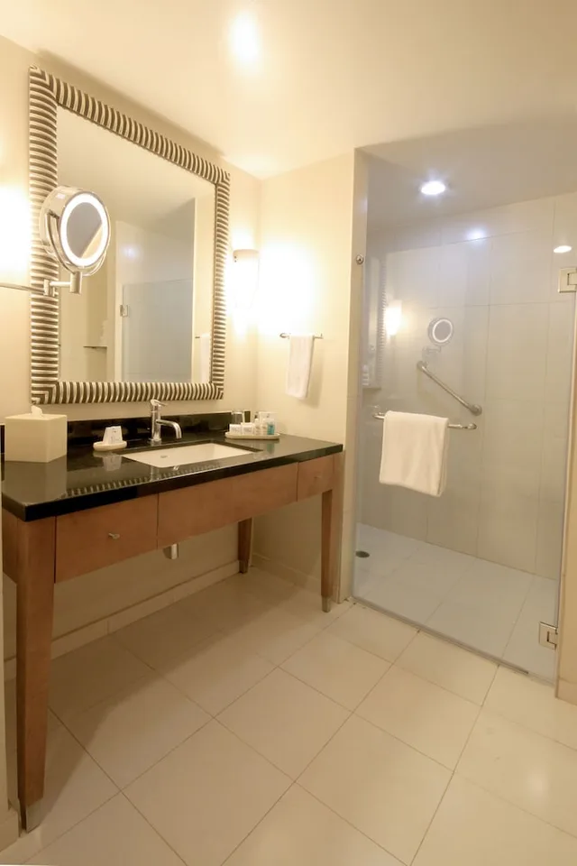 غرفة قياسية بسريرين كوين، CROWNE PLAZA MONTERREY AEROPUERTO 5/5