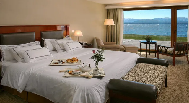 غرفة ديلوكس بإطلالة على البحيرة، Cacique Inacayal Lake & Spa Hotel 2/5
