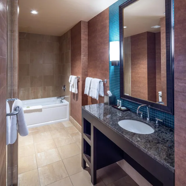 جناح رئاسي، Akwesasne Mohawk Casino Resort 4/7