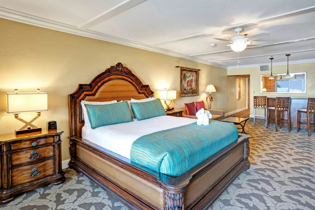 جناح جونيور بسرير كينج بإطلالة على البحر، Pacific Terrace Hotel 2/2