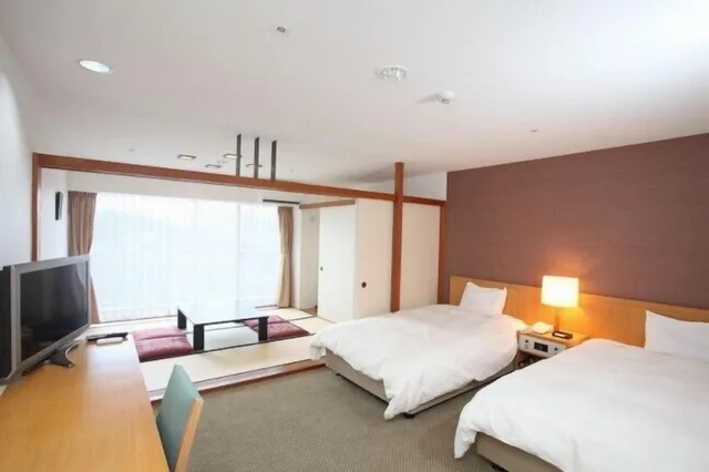 Japanese Western, Twin Beds, 2 Futon Beds, Wisterian Life Club Usami 2/5